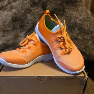 OOFOS Women's Sport LS Glow Mutare Orange Shoes
